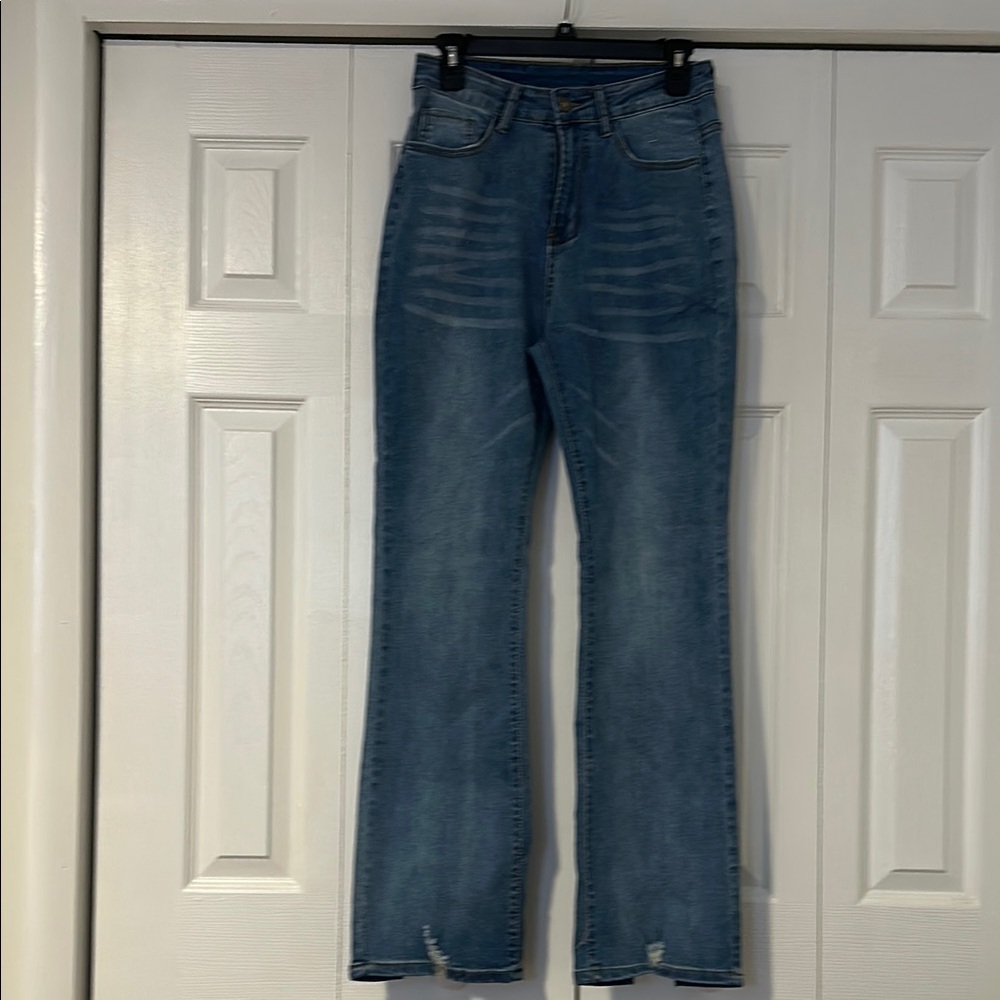 Stylish Blue Flare Wide Leg Jeans with Natural Fading